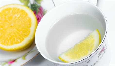 Why Nutritionists Drink Hot Water With Lemon - Simplemost