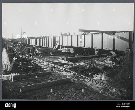 Sustitución de la superestructura del puente ferroviario sobre el río