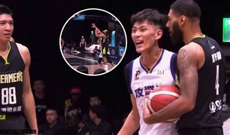 Basketball Top5 影快訊火藥味！遭蕭順議不講理衝撞 馬布爾直接耳邊開噴