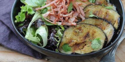 Salade extraordinaire aux aubergines grillées facile et rapide