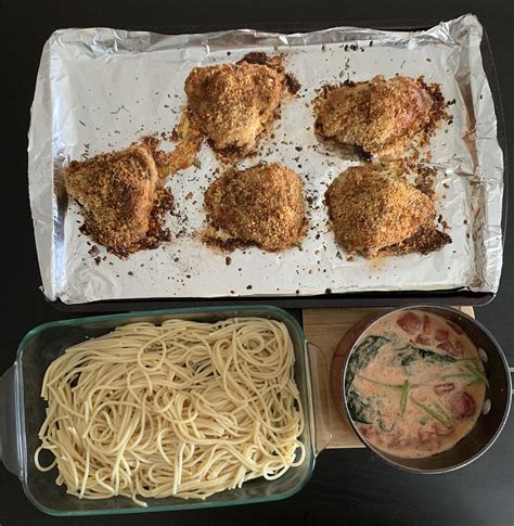 Crispy chicken thighs with savory spinach and tomato sauce : r/mealprep