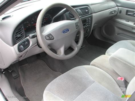 Medium Graphite Interior 2000 Ford Taurus SES Photo #53475715 | GTCarLot.com