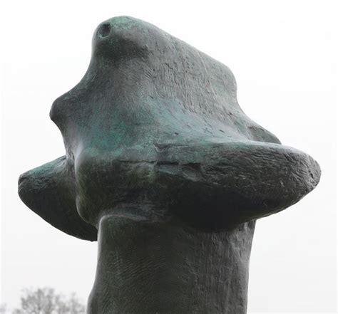 Henry Moore Om Ch Upright Motive No Glenkiln Cross Cast