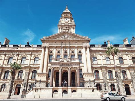 Pedal Through History: Visit Cape Town City Hall and the Nelson Mandela
