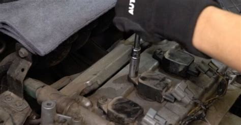 How To Change Spark Plugs On Nissan Juke F Replacement Guide