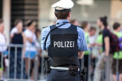 10 Was Braucht Man Für Polizei Zu Werden