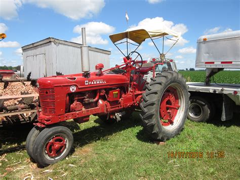 Farmall Super H With Canopy Old Farm Equipment International Harvester