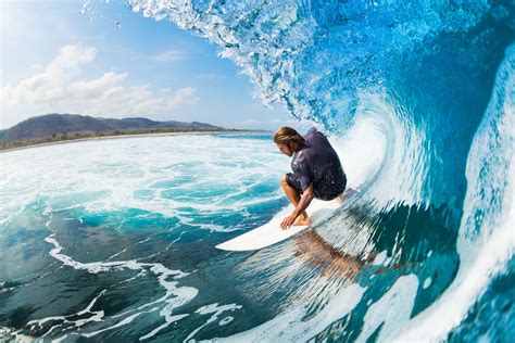 Epic Surfing Action 4K Ultra HD Wallpaper