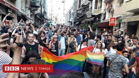 Yasağa Rağmen Lgbtİ Bireyler Onur Yürüyüşü Için İstanbulda Bir Araya