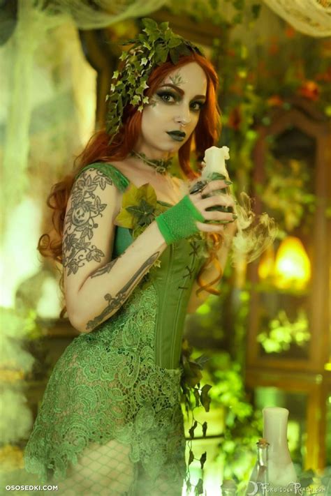 Model Genevieve Genthehobbit In Cosplay Poison Ivy From Dc Comics 24 Leaked Photos From