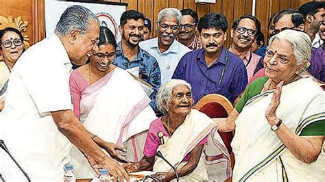 96 Year Old Kerala Woman Scores 98 Of 100 To Clear Class 4 Education Hindustan Times