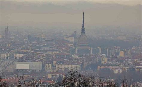 Giustizia A Torino Il Primo Processo Ai Sindaci Per Inquinamento