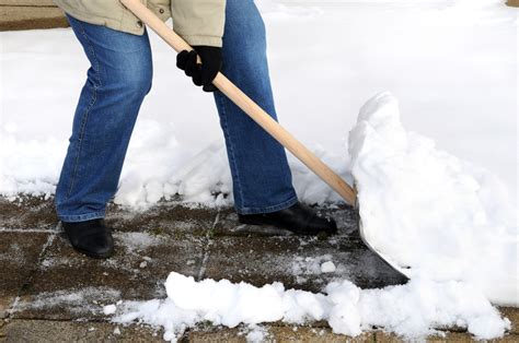 Shoveling Snow And Heart Attacks It Happens How To Prevent It