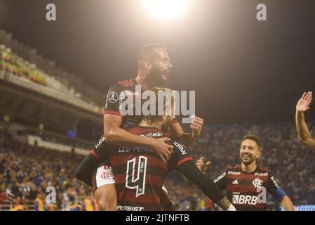 Buenos Aires V Lez Sarsfield Arg Y Flamengo Bra Juegan