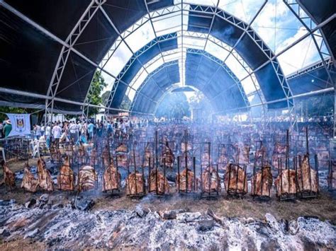 Toneladas De Carne Cidade Do Par Celebra Anivers Rio Maior