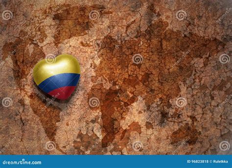 Corazón Con La Bandera Nacional De Colombia En Un Fondo Del Papel De La