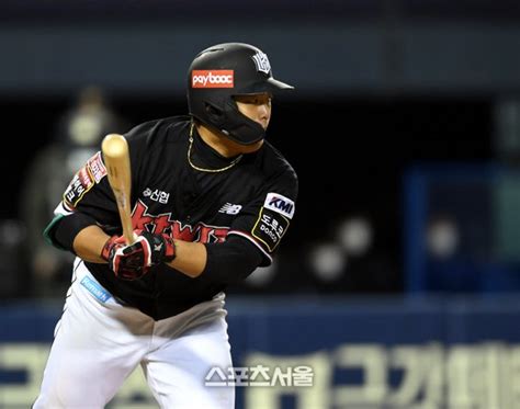 포토 강백호 4회 득점기회 만드는 안타 네이트 스포츠