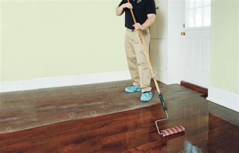 Applying Polyurethane To Hardwood Floors With Roller Floor Roma