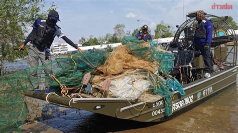 ศรชลสุราษฎร์ ไลจับประมงพื้นบ้าน ลอบคราดลูกหอย เรือ 30 กว่าลำเผ่นหนี