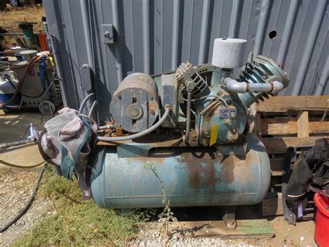 West Auctions Auction Complete Farm Liquidation ITEM Ingersoll Rand