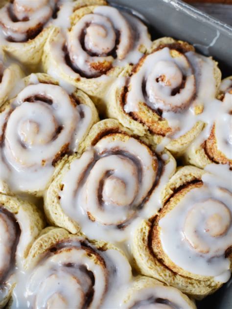 Easy Bisquick Cinnamon Rolls Bubbapie