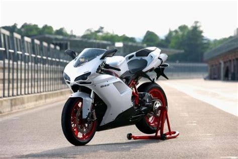 2012 Ducati 848 EVO Base Review Photos Specs