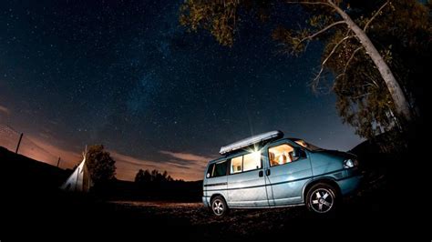 DORMIR EN EL COCHE Dormir en el coche en España hasta qué punto es