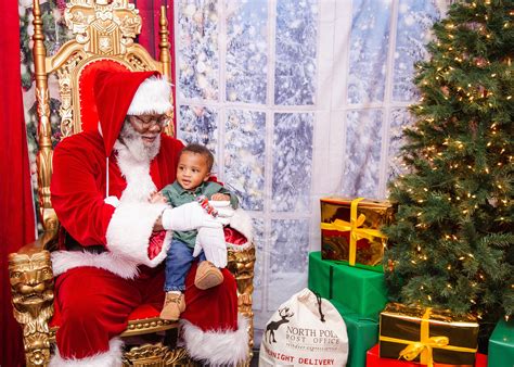 Black Santa Photos In Charlotte Nc — Charlotte Selfie Museum Picture