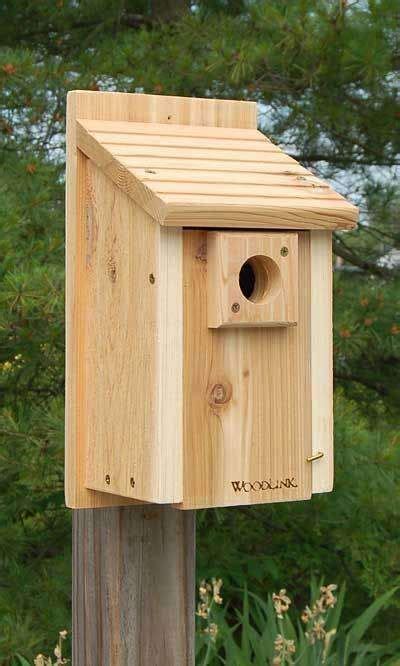 Bluebird house by woodlink. Has a 1.5" entrance hole, preferred sized