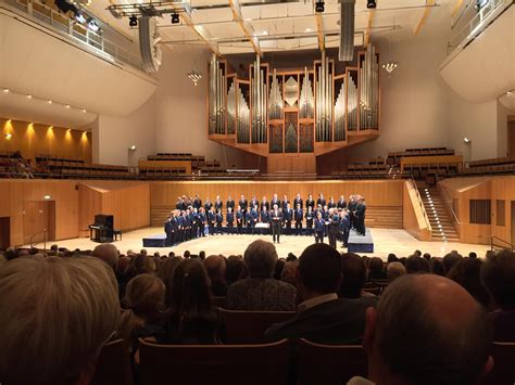 „Genießen Sie den Klang!“ – Ottfried.