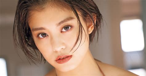 つばきファクトリー岸本ゆめの念願の1st写真集「ユメノアト」発売、見どころはヒップライン（コメントあり） 音楽ナタリー