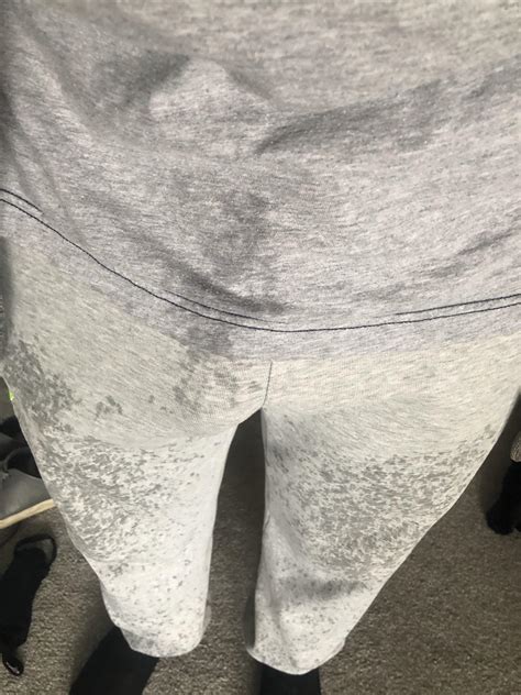 You can see where the rain was hitting 😈 felt freeing walking along