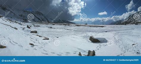 Rohtang Pass Heavy Snow Fall Kullu Manali Shimla Ice Mountains Snowfall ...