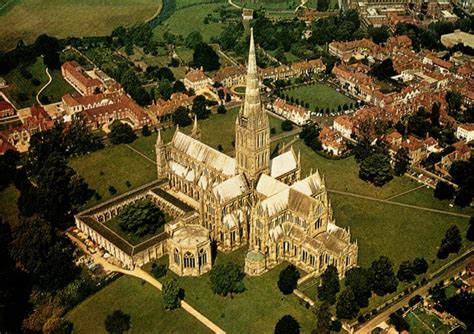 Cathedral and Cathedral Close Tour of Salisbury (Self Guided ...