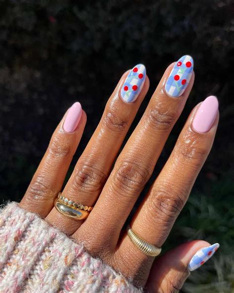 Cherry Nail Ideas For Your Juiciest Mani Yet