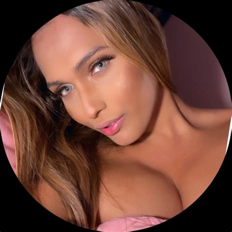 Onlyfans Carminakhourmy Model Profile Photos And Links Erotic Beauties