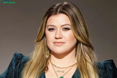 Kelly Clarkson Net Worth 2024, Salary, Source Of Income, Early Life, Career