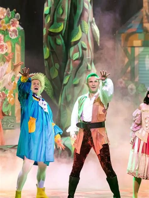 Review Jack And The Beanstalk At The Regent Theatre