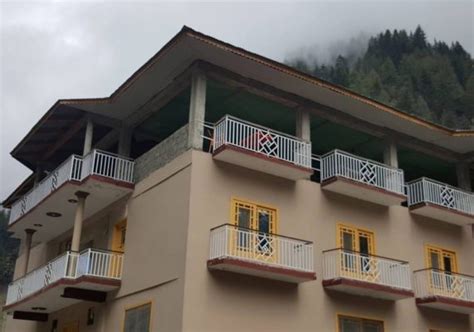 18 Best Hotels in Neelum Valley at Cheap Rates- Book Now!