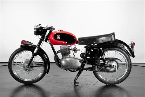 1954 Gilera 150 Sport Gilera Motos dépoque Ruote da Sogno