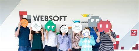 яркое оформление стен офиса IT компании | Стиль, Стена, Покраска