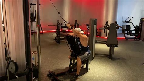 Single Arm Cable Pulldown Seated Chest Supported Youtube