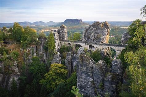 Basteibr Cke Basteibr Cke Mit Berg Lilienstein Im Hintergrund Bastei