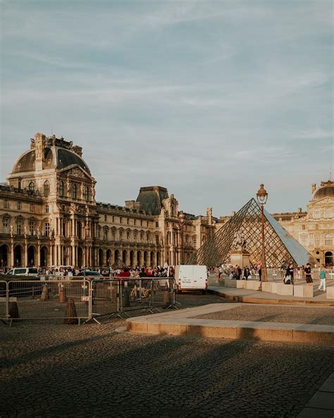 Louvre Museum (1) - Living + Nomads – Travel tips, Guides, News ...