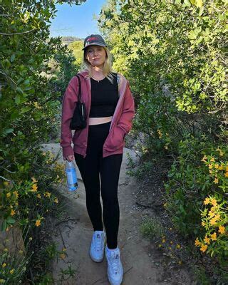 OMGitsfirefoxx Sonja Reid Nude OnlyFans NudoStar TV