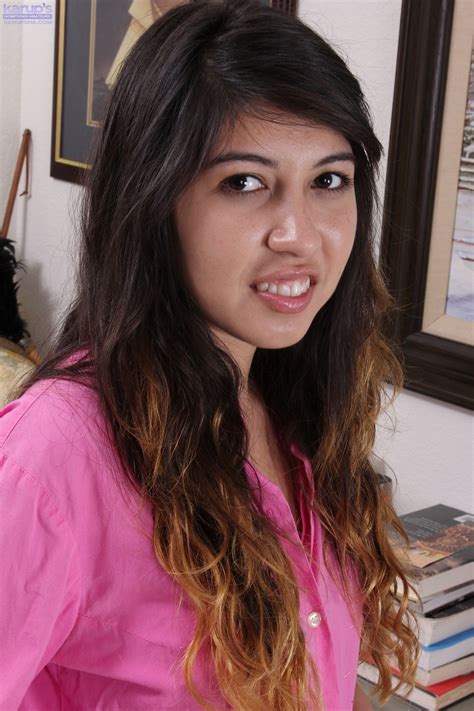 Amateur Latina Teen Lucy James Undresses And Plays With Her Shaved