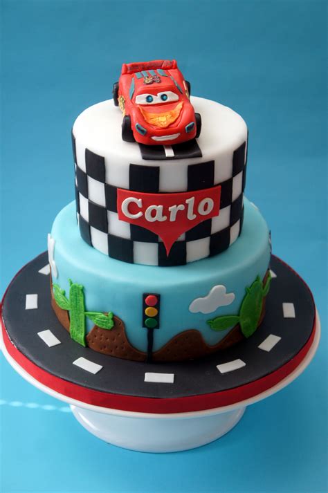 Lightning Mcqueen The Cake Lovers Cars Birthday Cake Disney Cars Cake Cars Cake Design