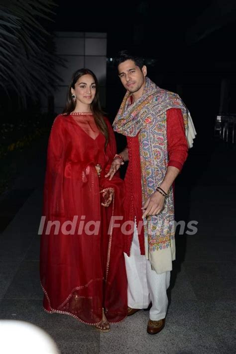 Sidharth Malhotra, Kiara Advani snapped in Delhi