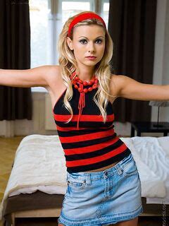 Smooth Pussy Blonde Kara Tang Loses Her Panties And Poses Naked In The Door Way