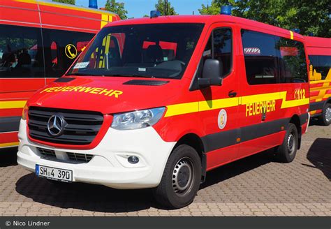 Einsatzfahrzeug Landesfeuerwehrschule SH MTW BOS Fahrzeuge